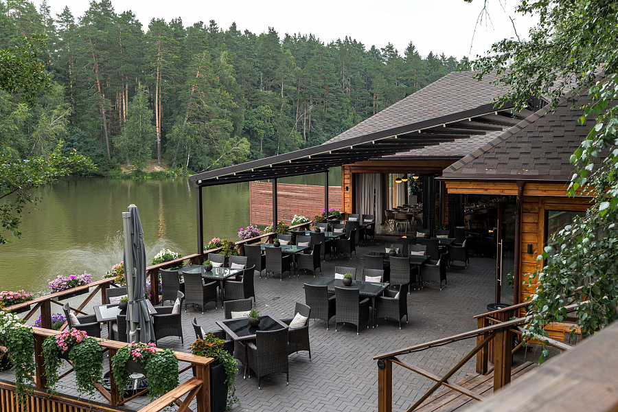 Зал "Панорама" с летней террасой