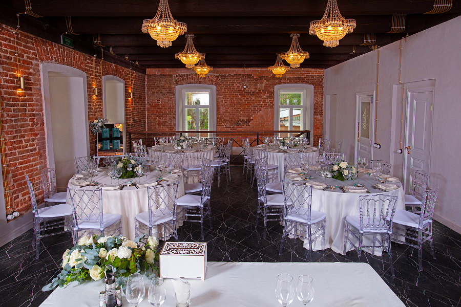 Зал Суворов