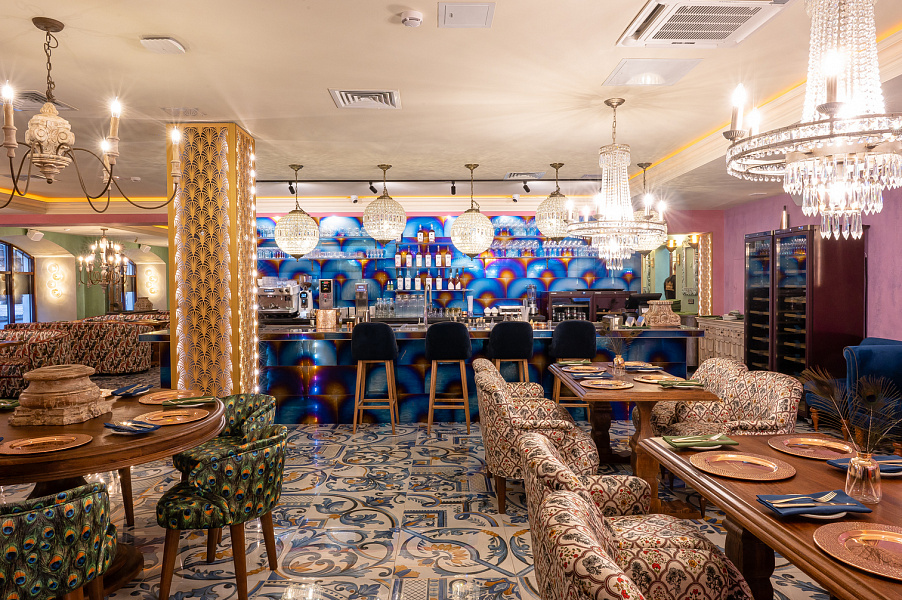 Основной зал