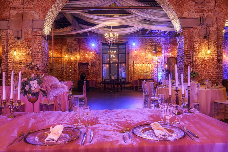 Основной зал