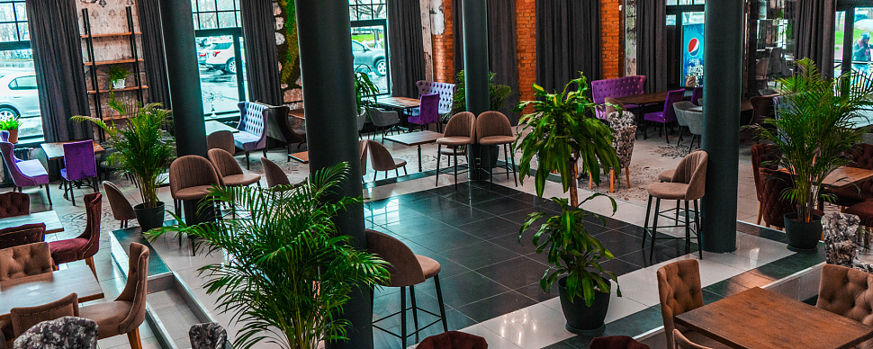 Большой Дворцовый с куполом