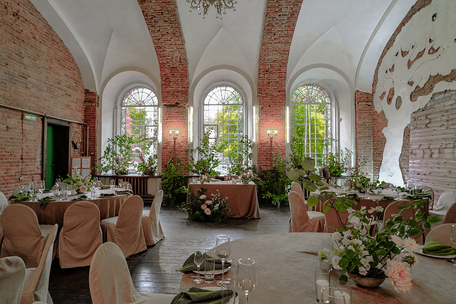 Основной зал