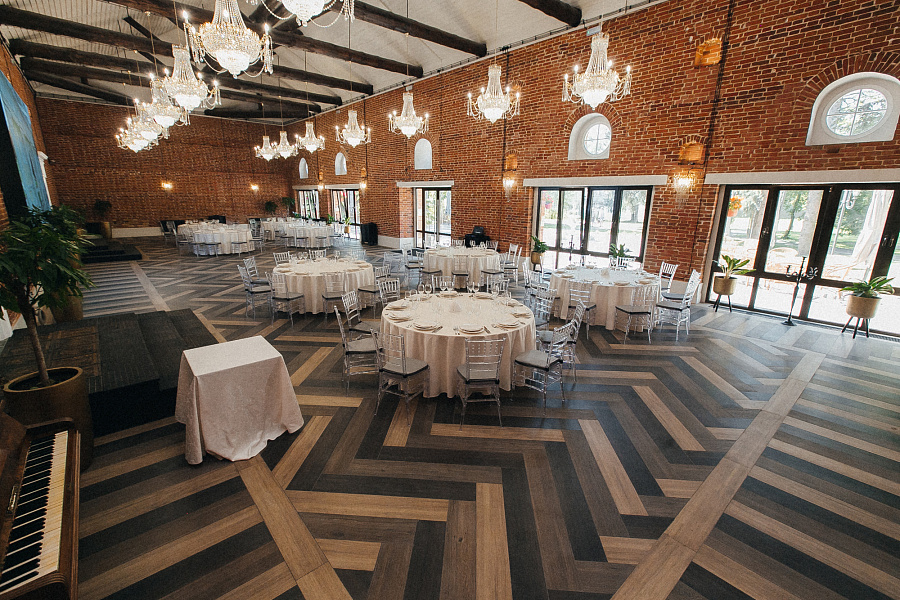 Каретный Двор