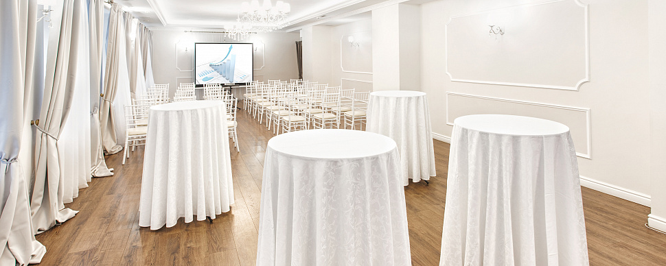 Основной зал