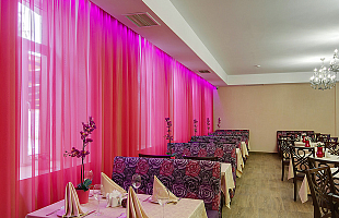 Два кувшина