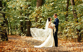 Красивая осенняя свадьба: 10 практичных советов