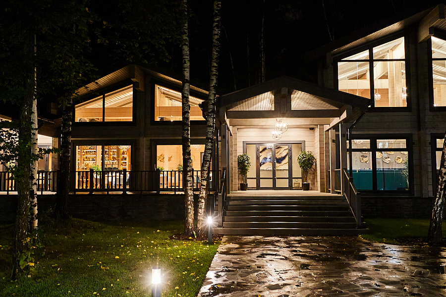 Основной зал