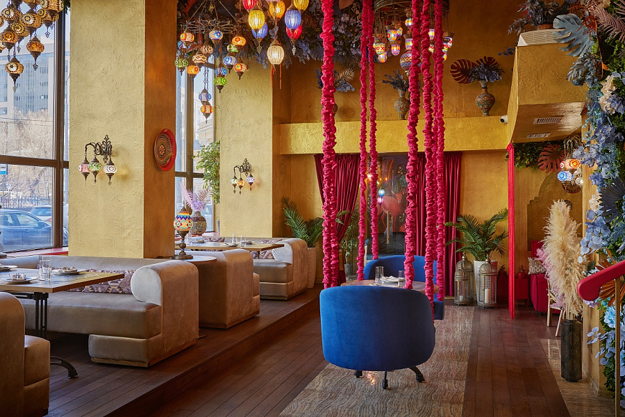 Основной зал