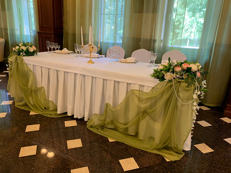 Основной зал