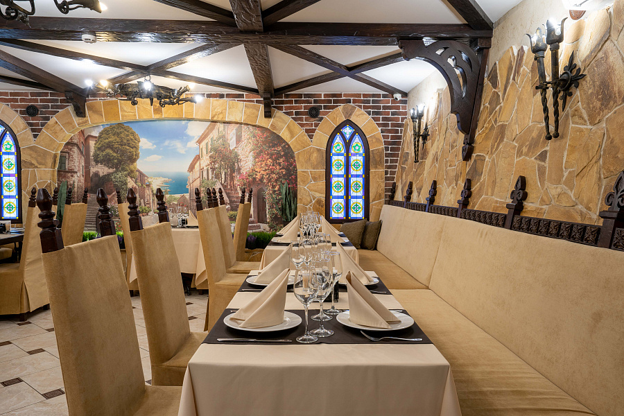 Зал Банкетный в стиле Средневековья