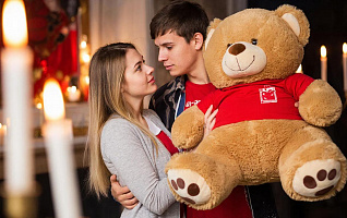 Как подарить валентинку, конфеты и мишку по-новому