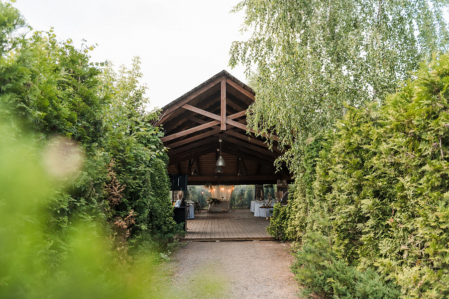 Большая летняя веранда