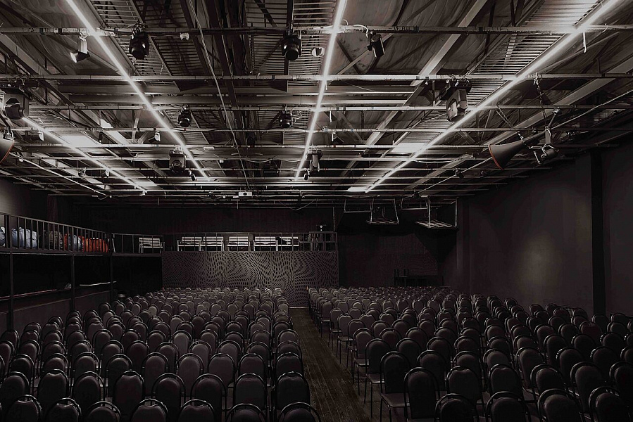 Основной зал