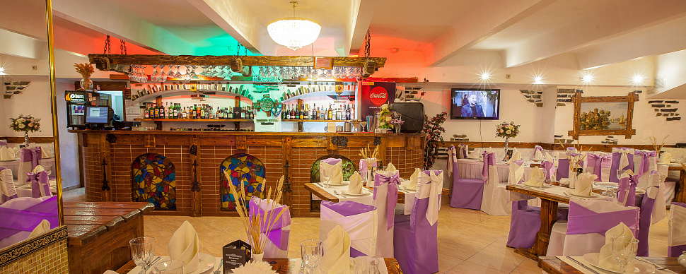 Фиолетовый зал 