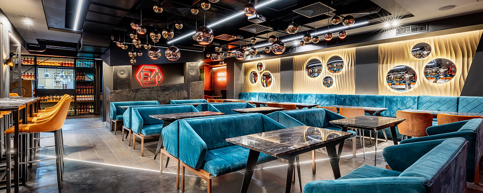 Основной зал