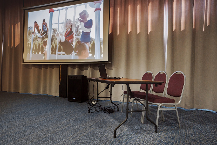 Зал для конференций  "JAZZ"