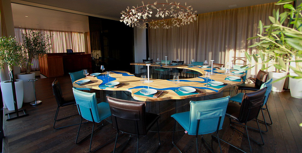 Второй этаж Wine Easy