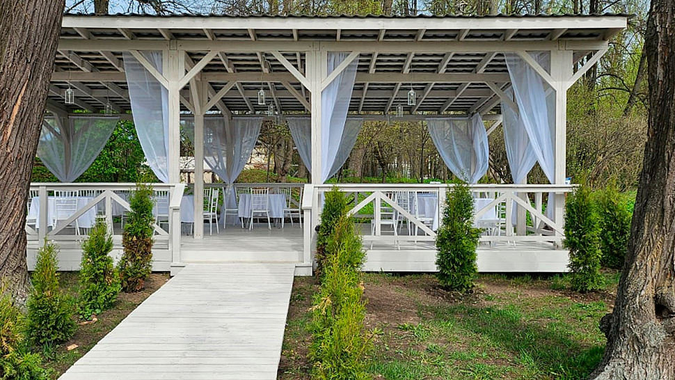 Открытая веранда Царская Трапеза