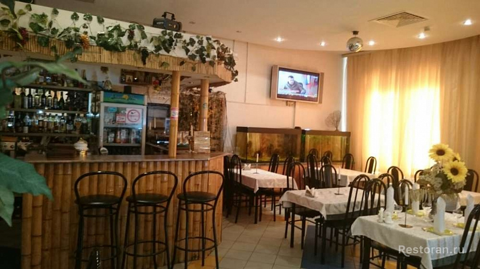 Основной зал