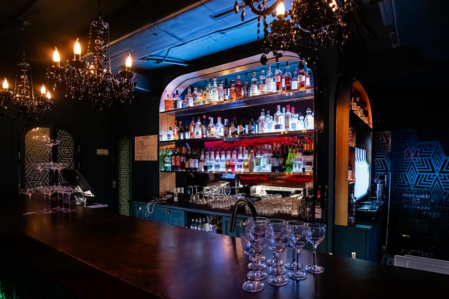 Основной зал