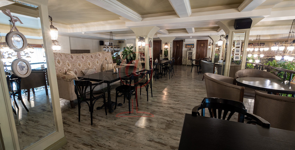 Зал Мезонин