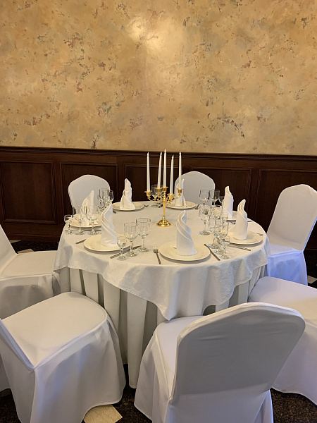 Основной зал