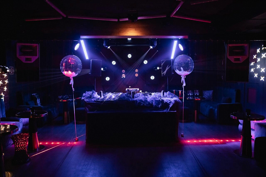 Основной зал