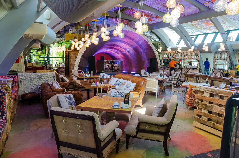 Основной зал