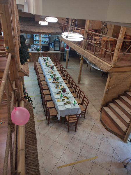 Таверна Адмирала Бенбоу