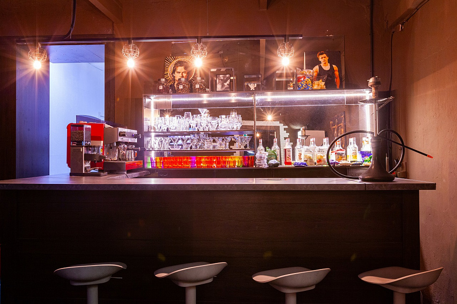 Бильярдный зал