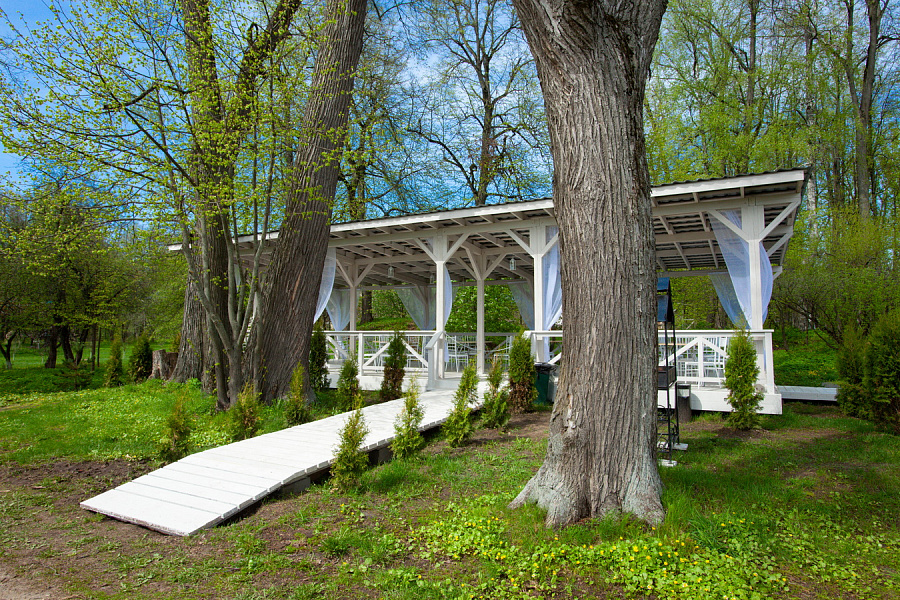 Открытая веранда Царская Трапеза