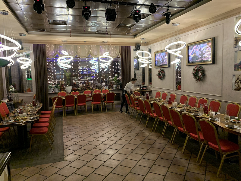 Основной зал