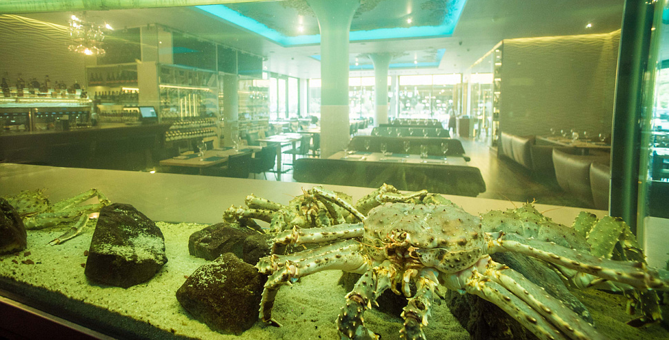 Основной зал на первом этаже