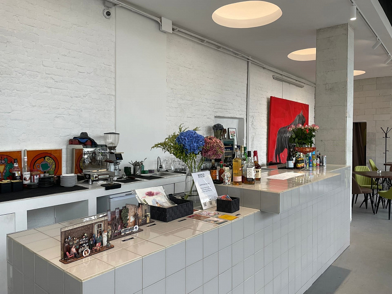 Основной зал