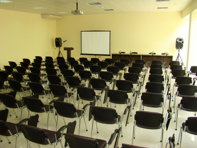 Конференц-зал "С"