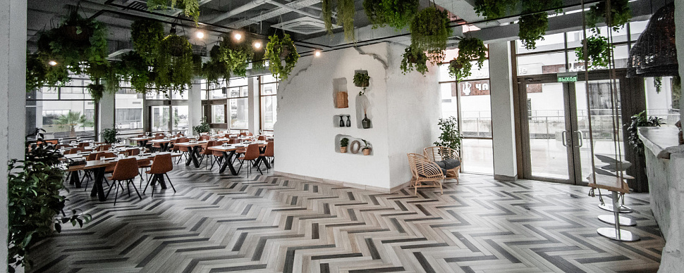 Основной зал