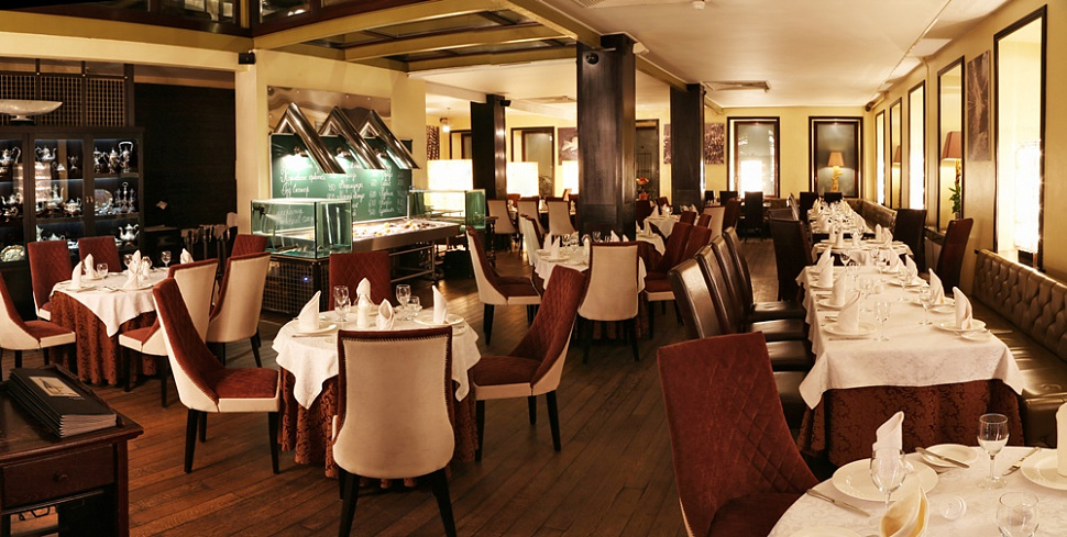 Основной зал ресторана 2 этаж