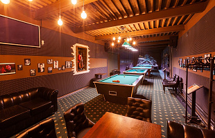 12 футов под кием. Бильярдный клуб