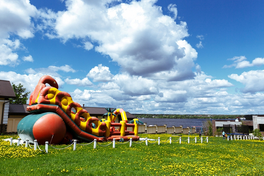 Большой шатер с верандой