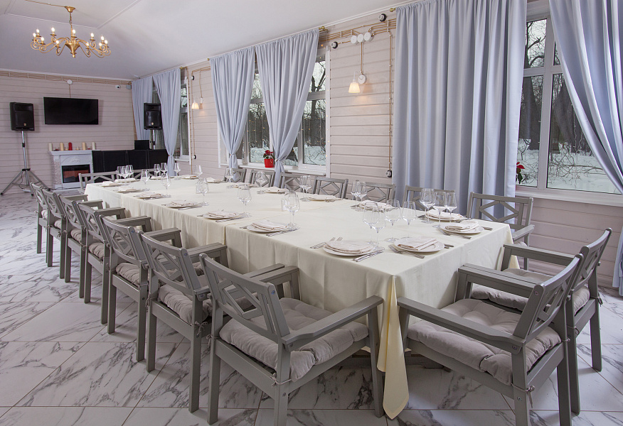 Закрытая веранда Царская Трапеза