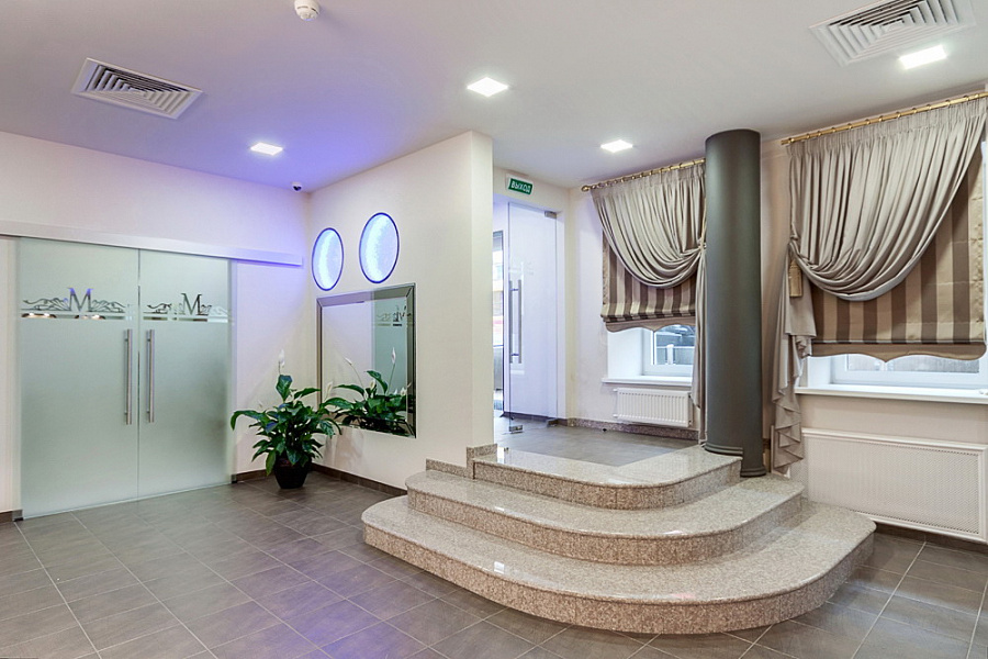 Зал первого этажа