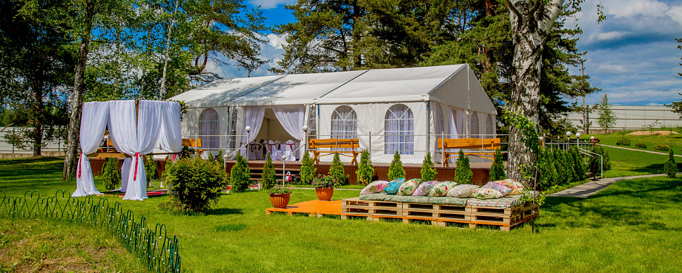 Открытая площадка под открытым небом 