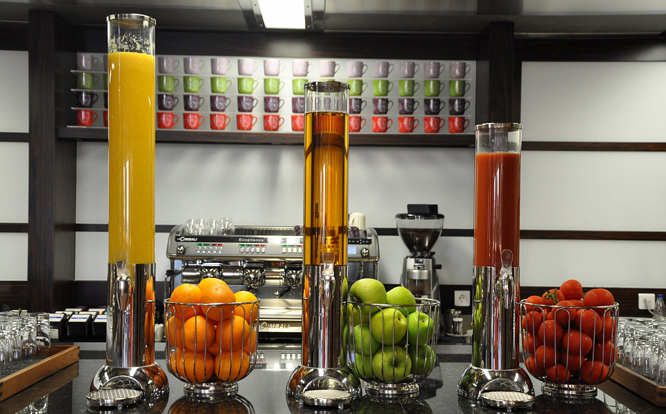  "КАМЕЛИЯ КАФЕ" основной зал