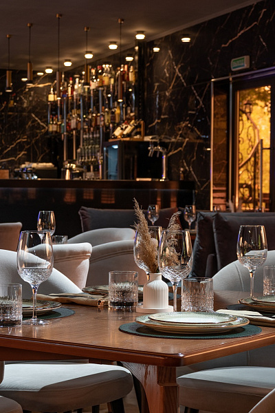 Основной зал