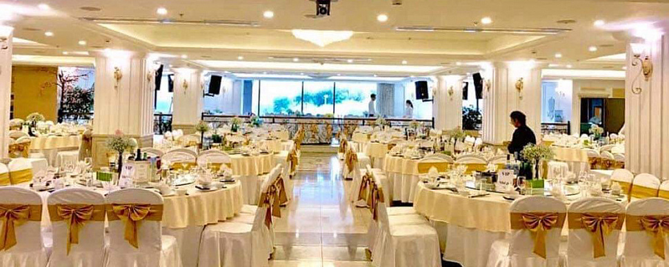 Основной зал