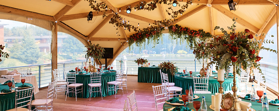 Шатер на озере Te amo