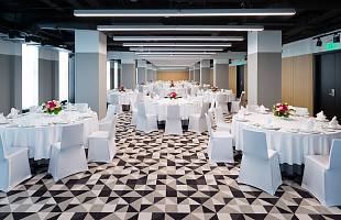 AZIMUT Hotel Smolenskaya Moscow