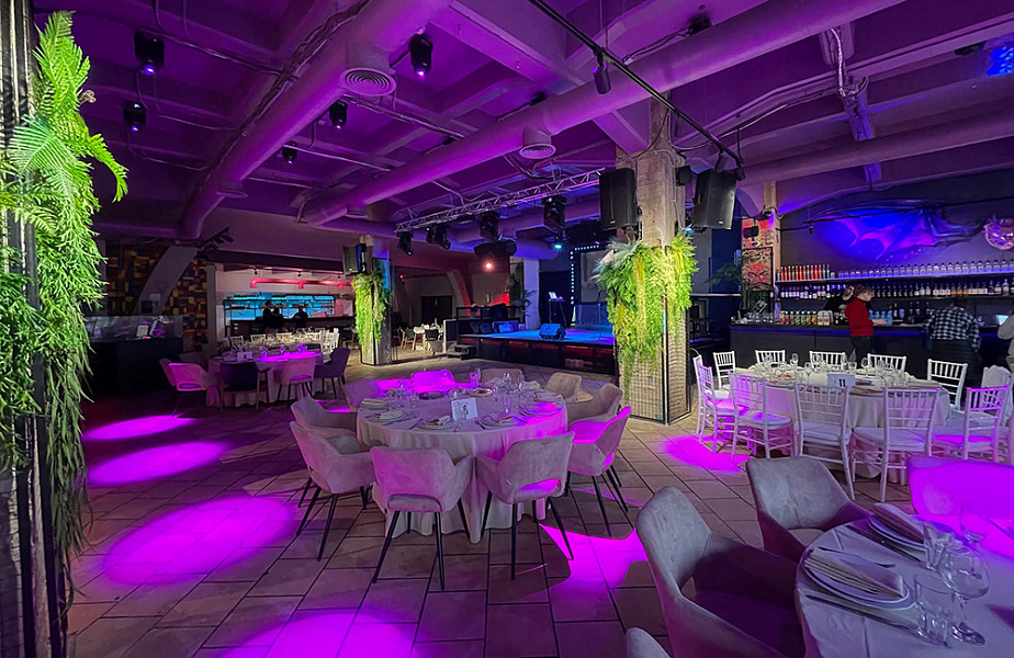 Основной зал