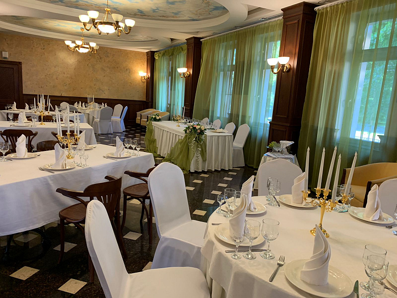 Основной зал