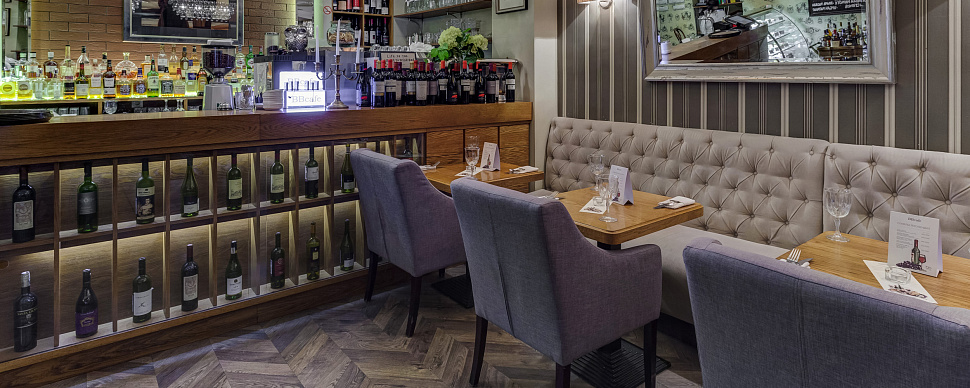 Основной зал